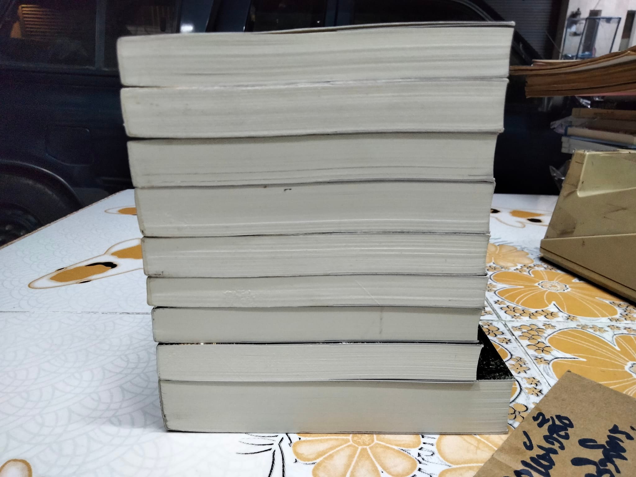 นิยายล่องไพร 8 เล่ม- (ครบชุด คือ 14 เล่ม) + ลูกไพร 1 เล่ม โดย น้อย อินทนนท์ - รวมเป็น 9 เล่ม