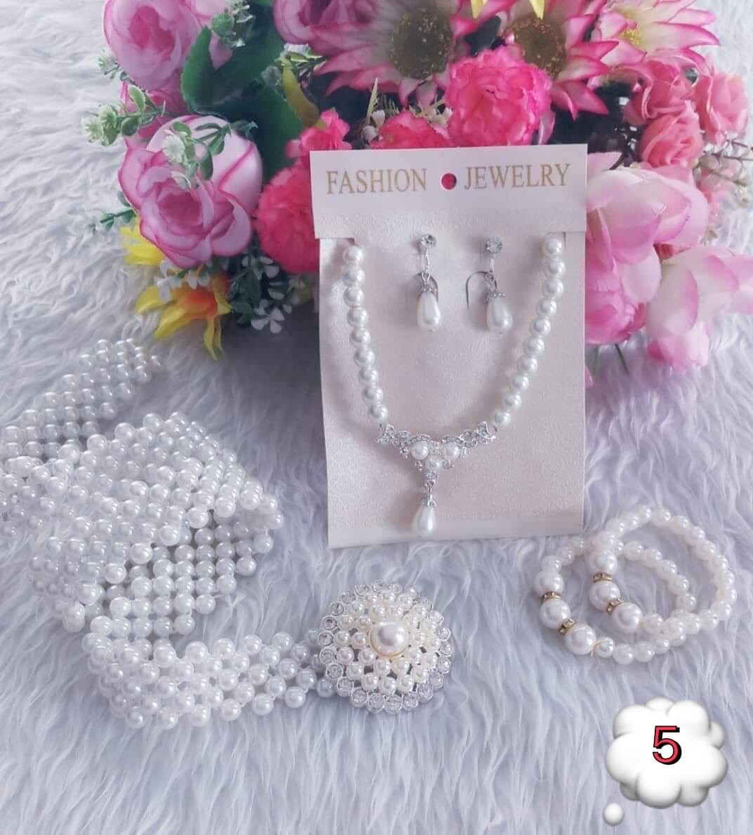 เครื่องประดับมุก ชุดไทยเด็ก