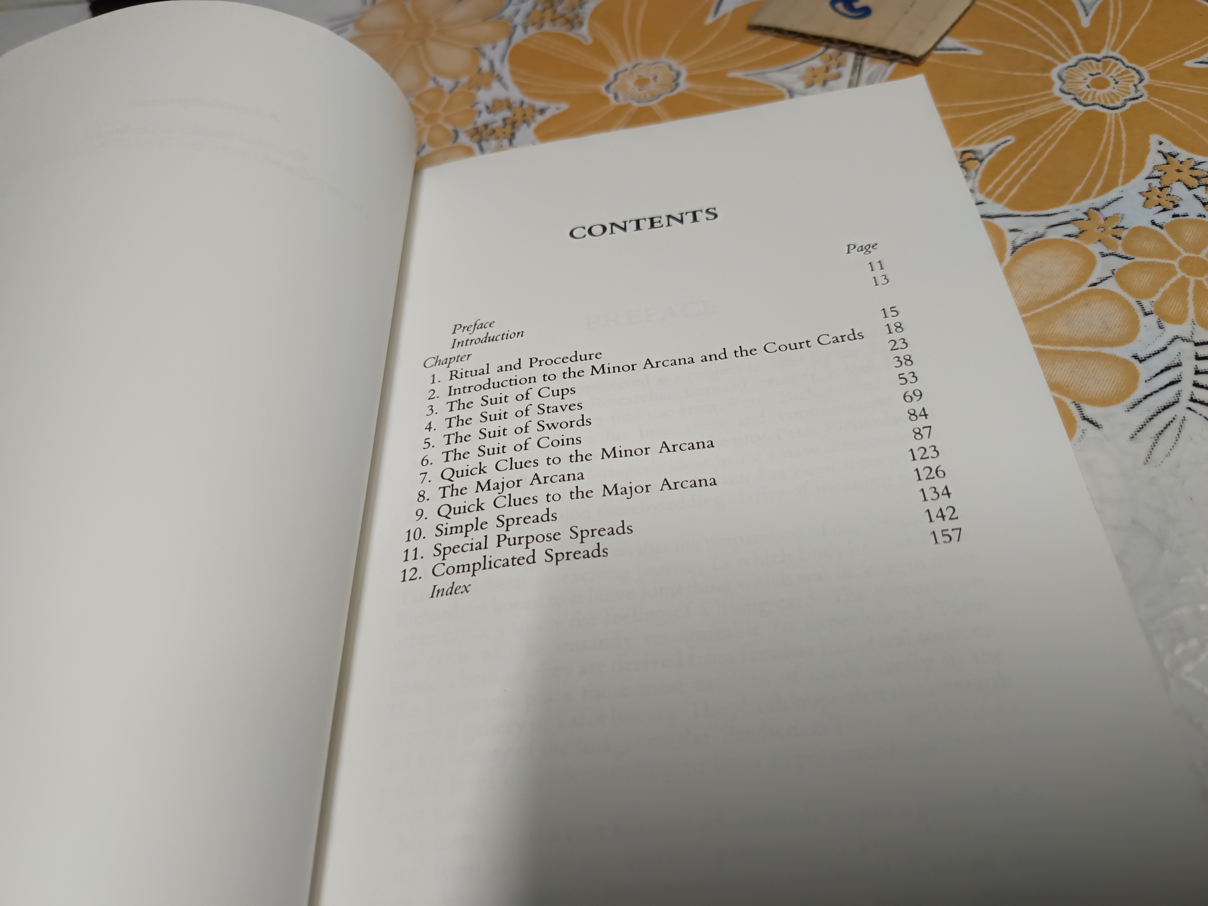 Fortune Telling by Tarot Cards : A Beginner's Guide to Understanding the Tarot. By. Sasha Fenton **สินค้าหมด**