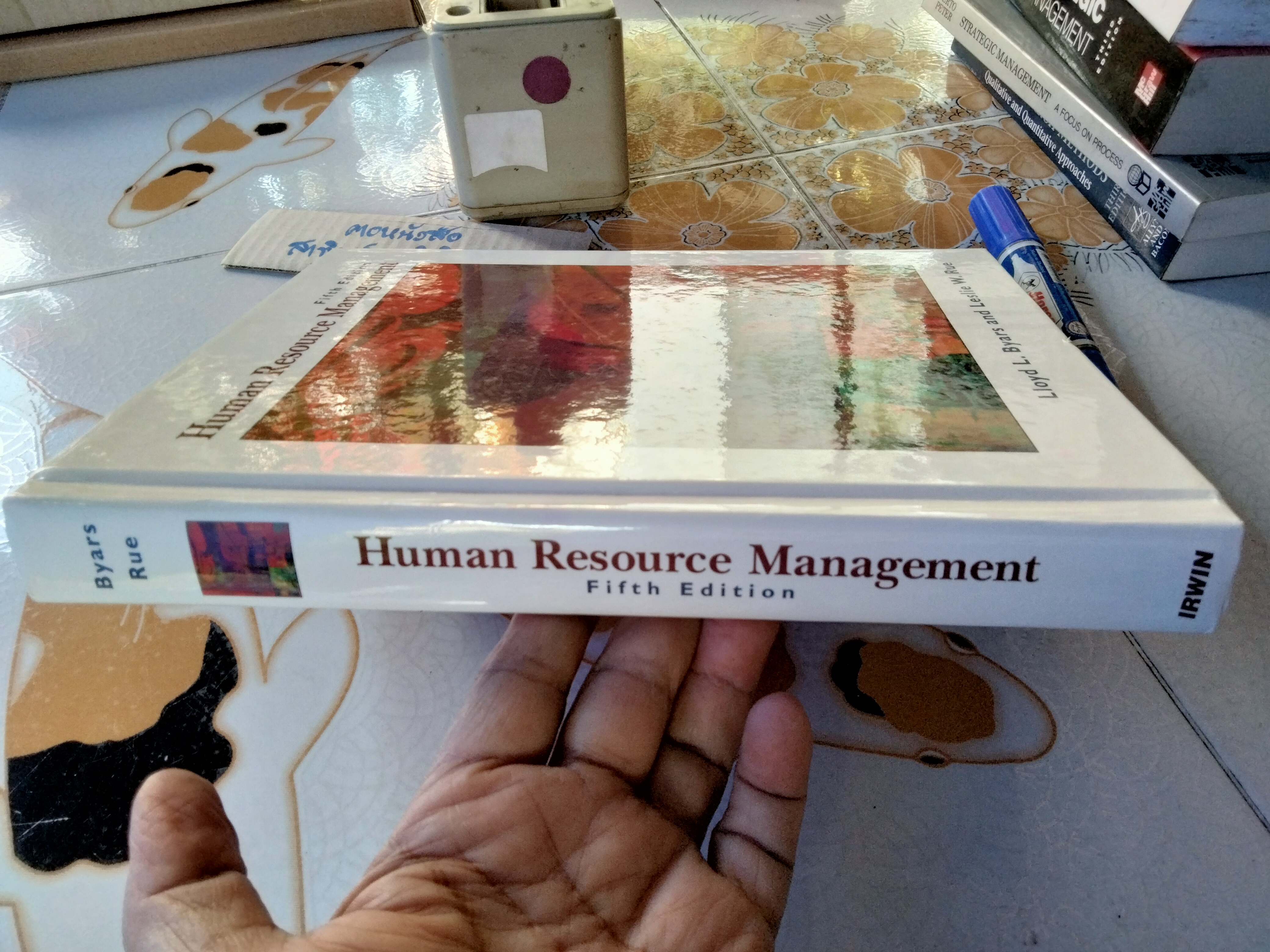 HUMANLY SEARCH MANAGEMENT 5th edition, Lloyd L. Byars and Leslie W. Rue