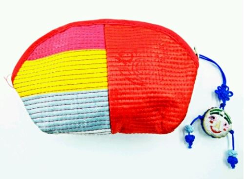 กระเป๋าเกาหลี กระเป๋าพื้นบ้านเกาหลีแถบสีหัตถกรรม กระเป๋าเกาหลีใส่เหรียญ 한국 민속 컬러 스트립 수공예 동전 지갑 클러치 가방, 보관 가방 동전 가방 관광 기념품
