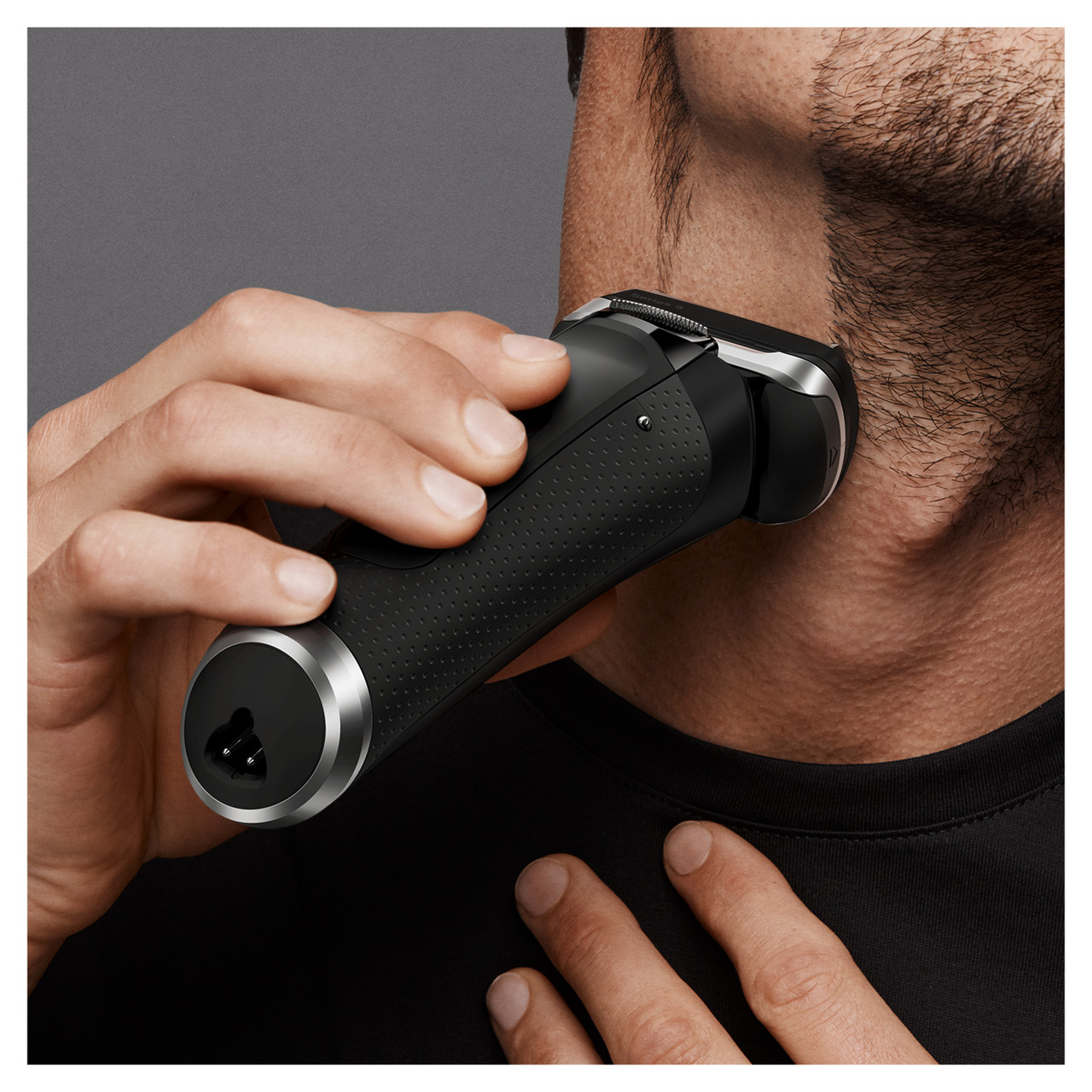 Braun® Series 9 Sport Shaver Clean With Charge System 9320cc, Black เครื่องตัดแต่งหนวดเครา พร้อมระบบทำความสะอาดและชาร์จ