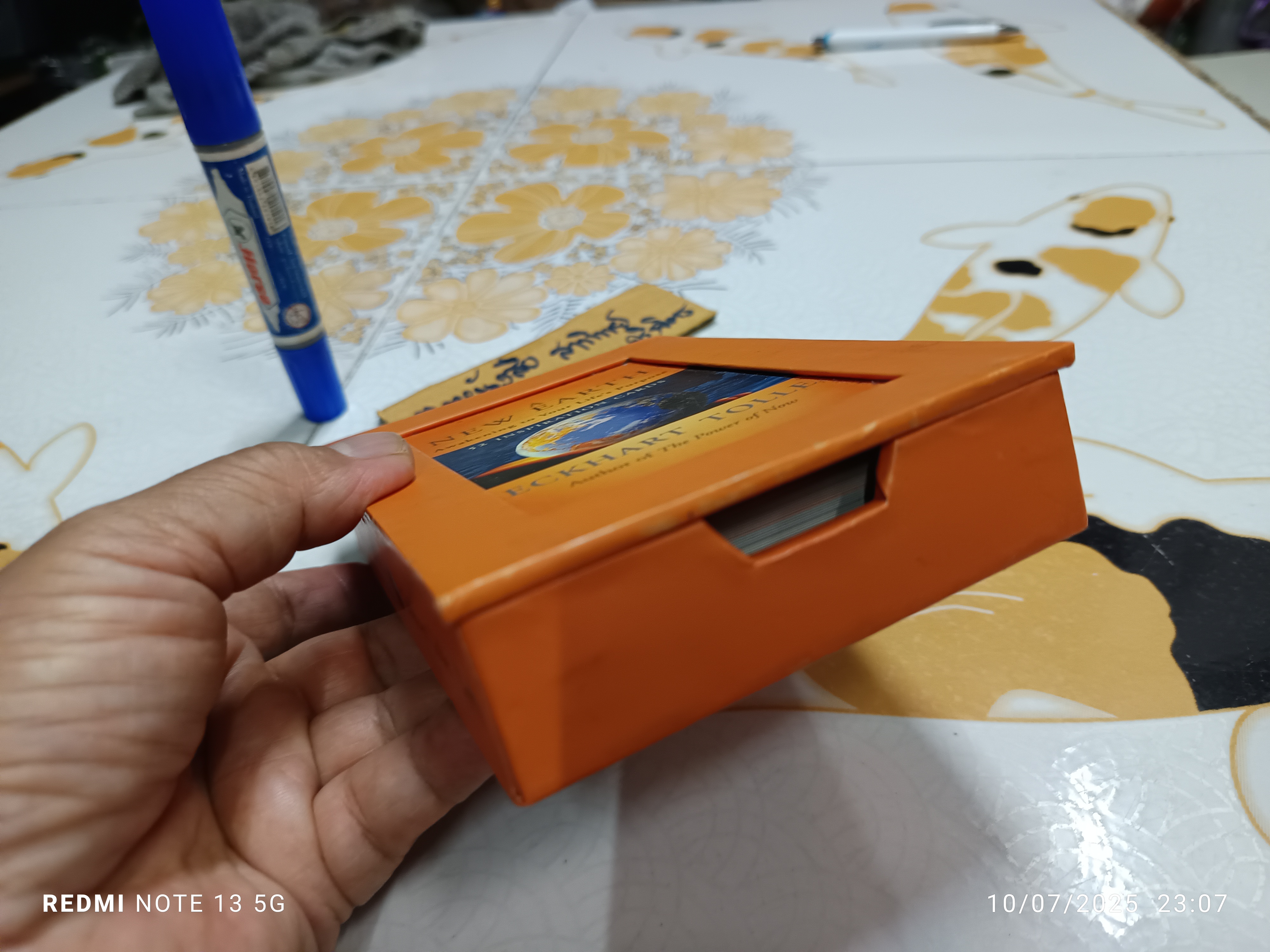 New Earth : Awakening to Your Life 's Purpose + 52 Inspiration cards (box set) By Eckhart Tolle **ไพ่ครบ 52 ใบ **สินค้าหมด**