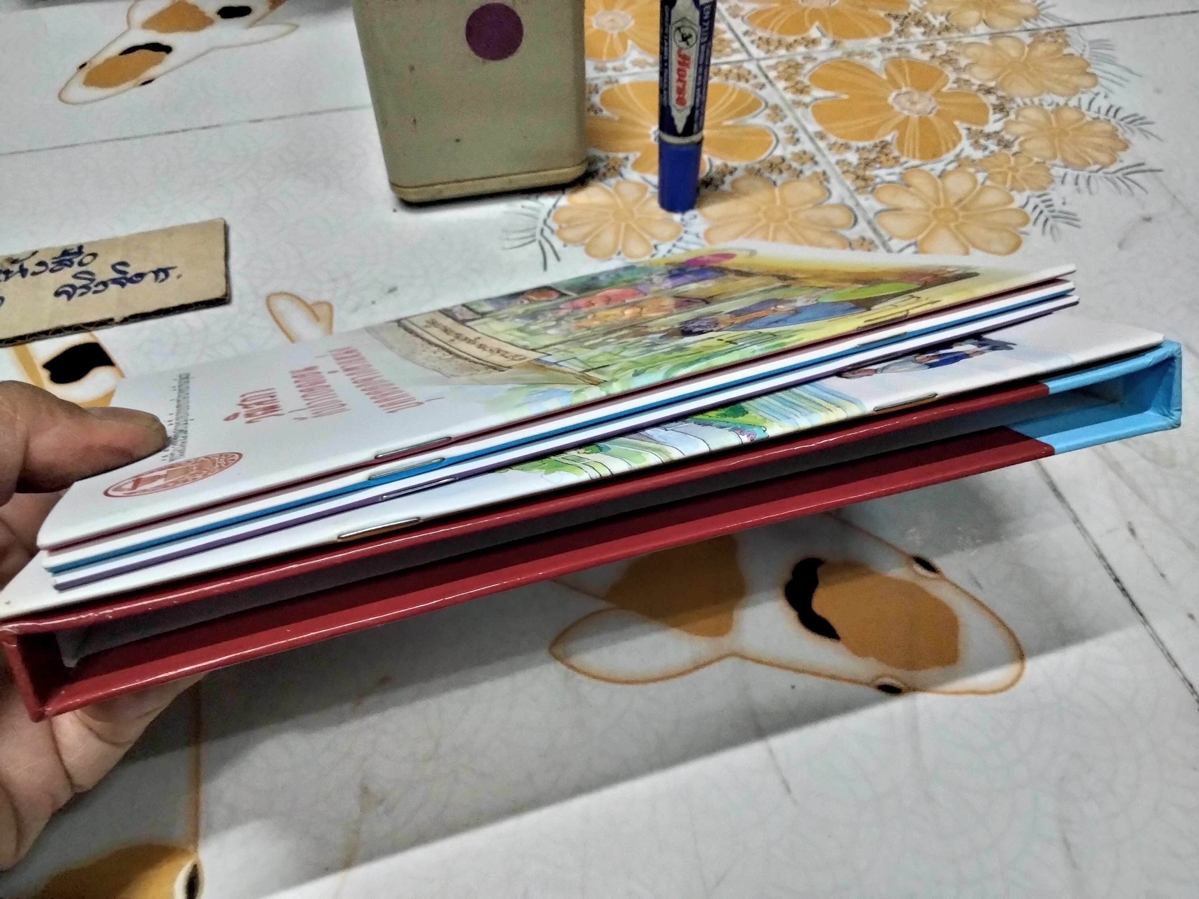 หนังสือเพื่อส่งเสริมความรู้เกี่ยวกับบทบาทอำนาจหน้าที่ของวุฒิสภา - พิมพ์เป็นหนังสือการ์ตูนจำนวน 4 เล่ม 4 เรื่อง