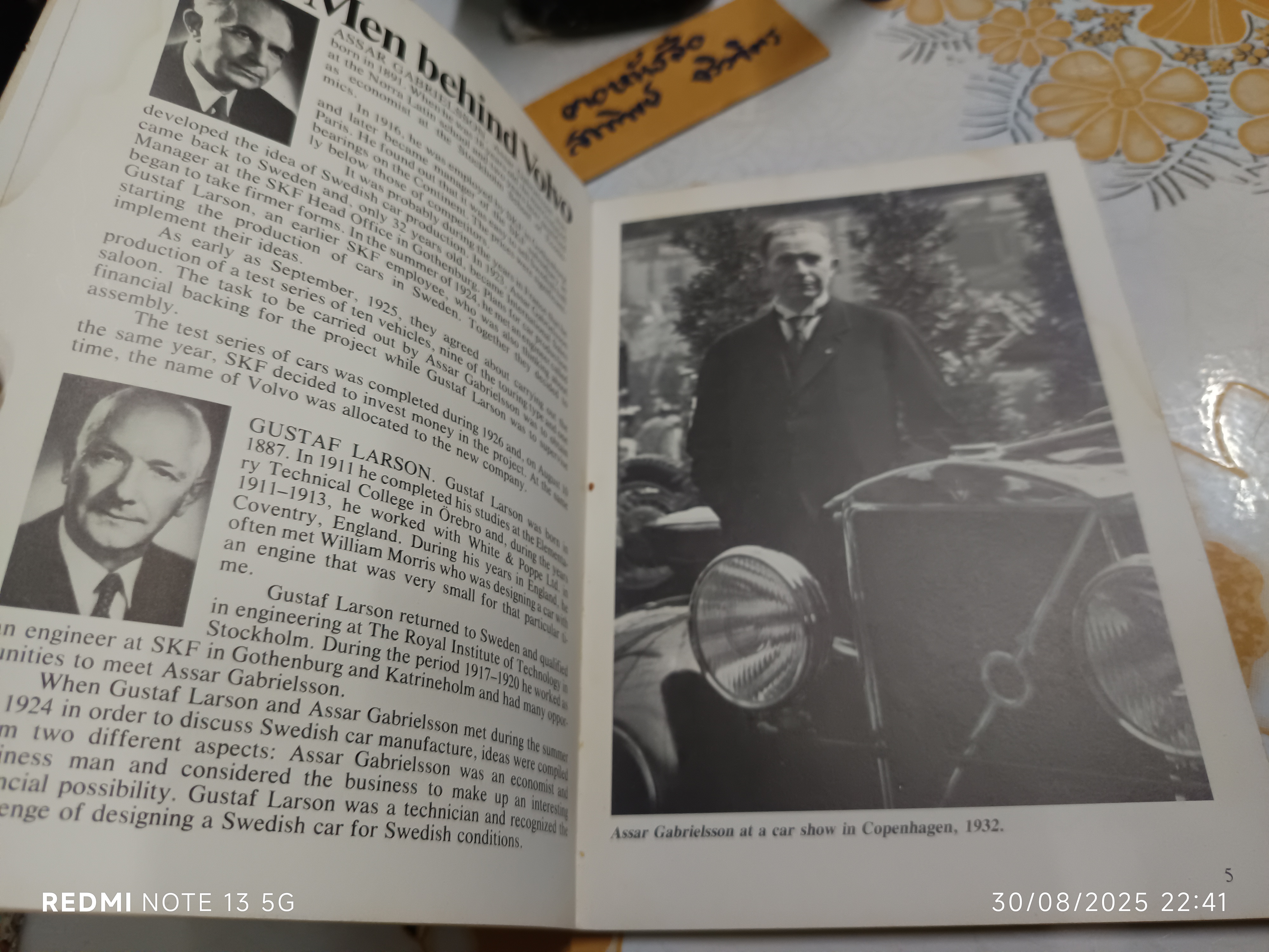 Volvo 1927 - 1982 Enthusiasts history book brochure **สินค้าหมด**