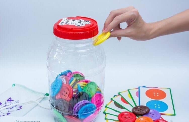 ของเล่นเสริมทักษะ กระดุมหรรษา