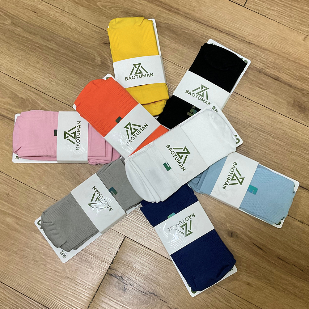 ถุงเท้าวิ่งครึ่งแข้ง ถุงเท้าเรืองแสง สำหรับวิ่งมาราธอน หนานุ่มใส่สบายระบายอากาศดี เรืองแสงในที่มืด (N05)