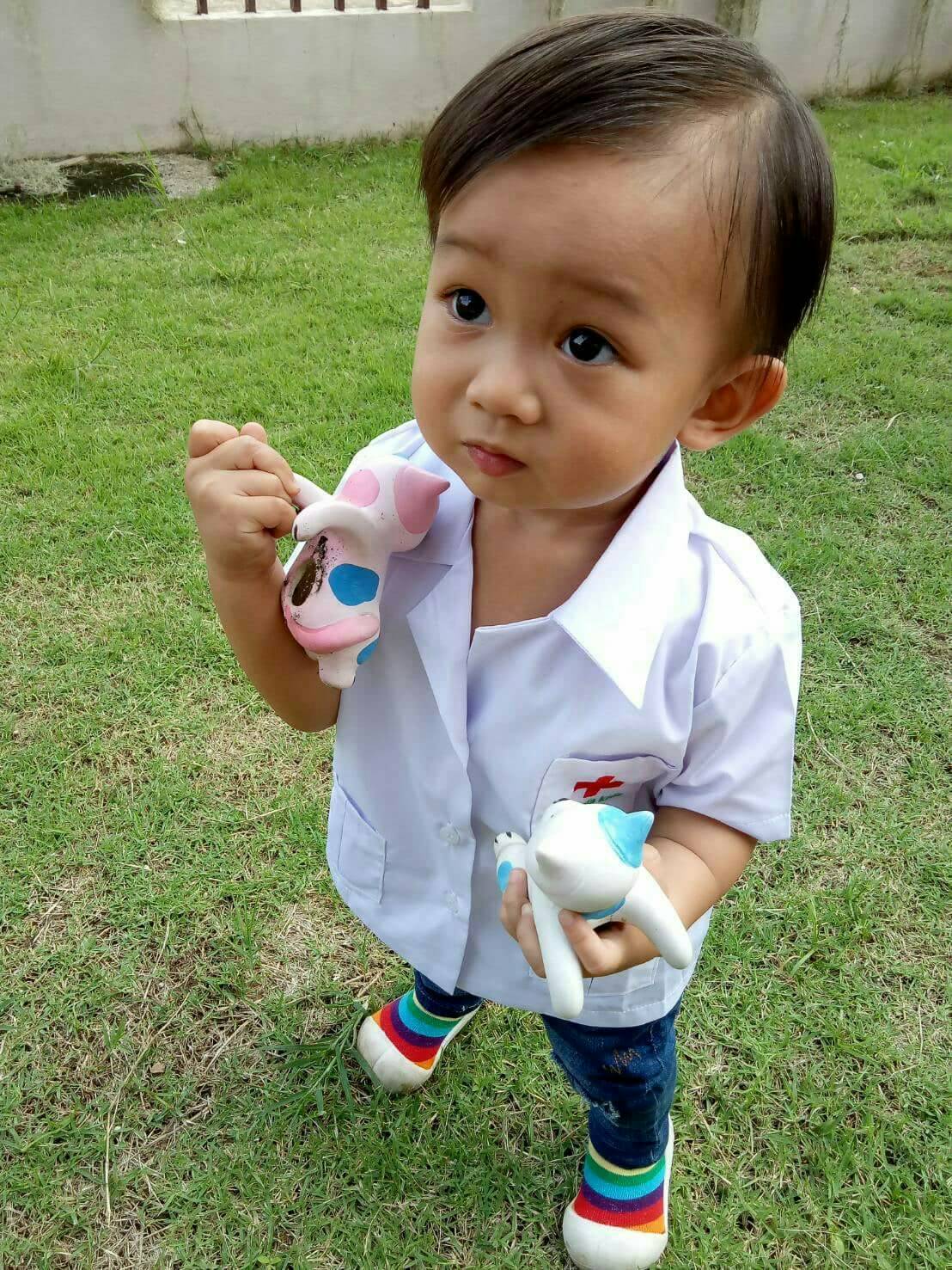 เสื้อกาวน์หมอ เด็ก