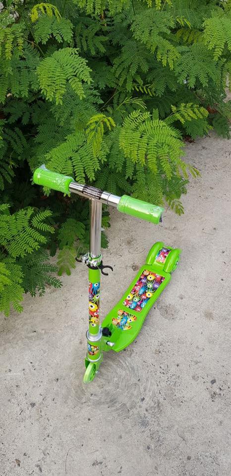 สกูตเตอร์ 3 ล้อ