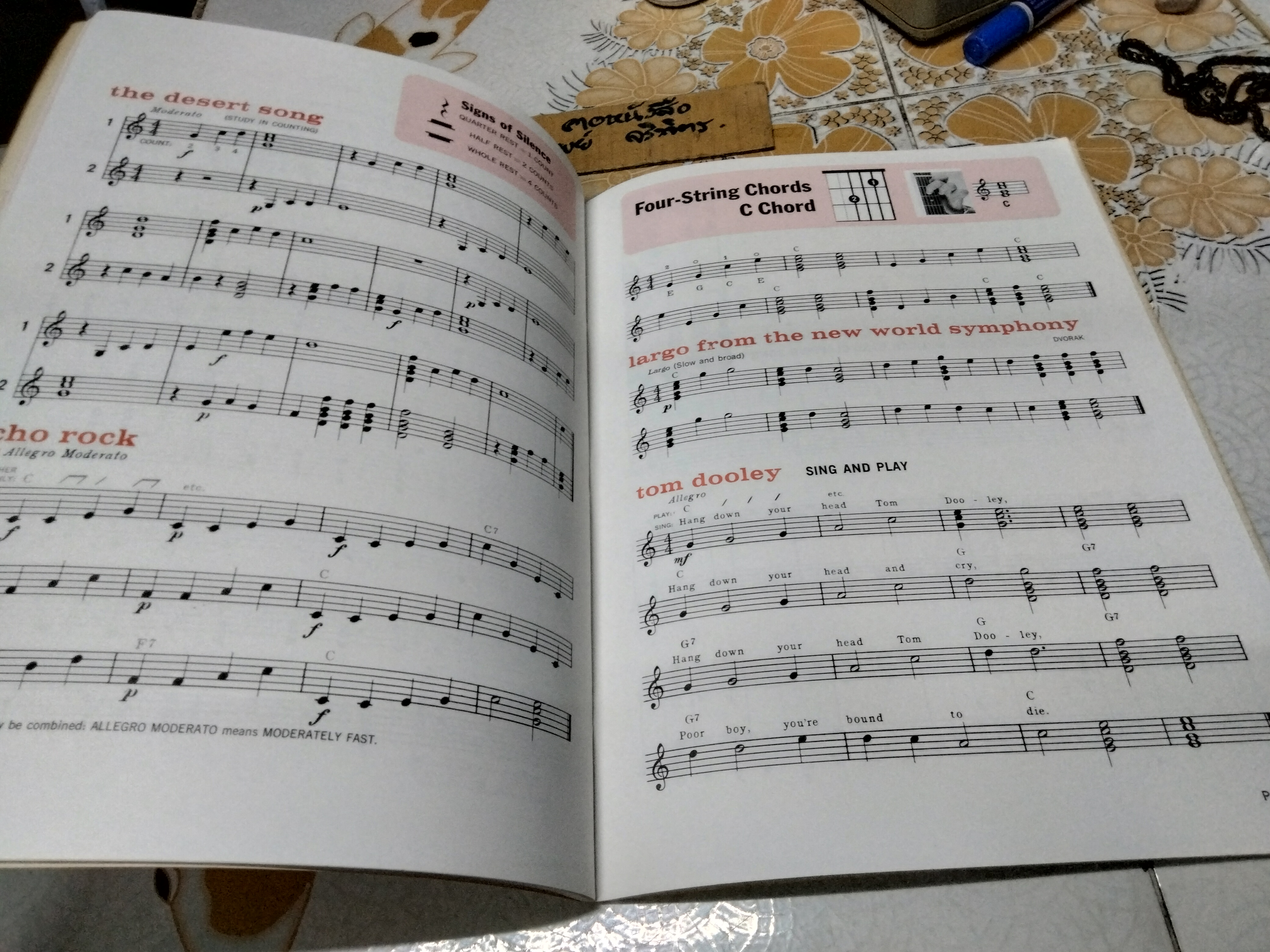 The new guitar course book 1: Alfred d'Auberge & Morton Manus.