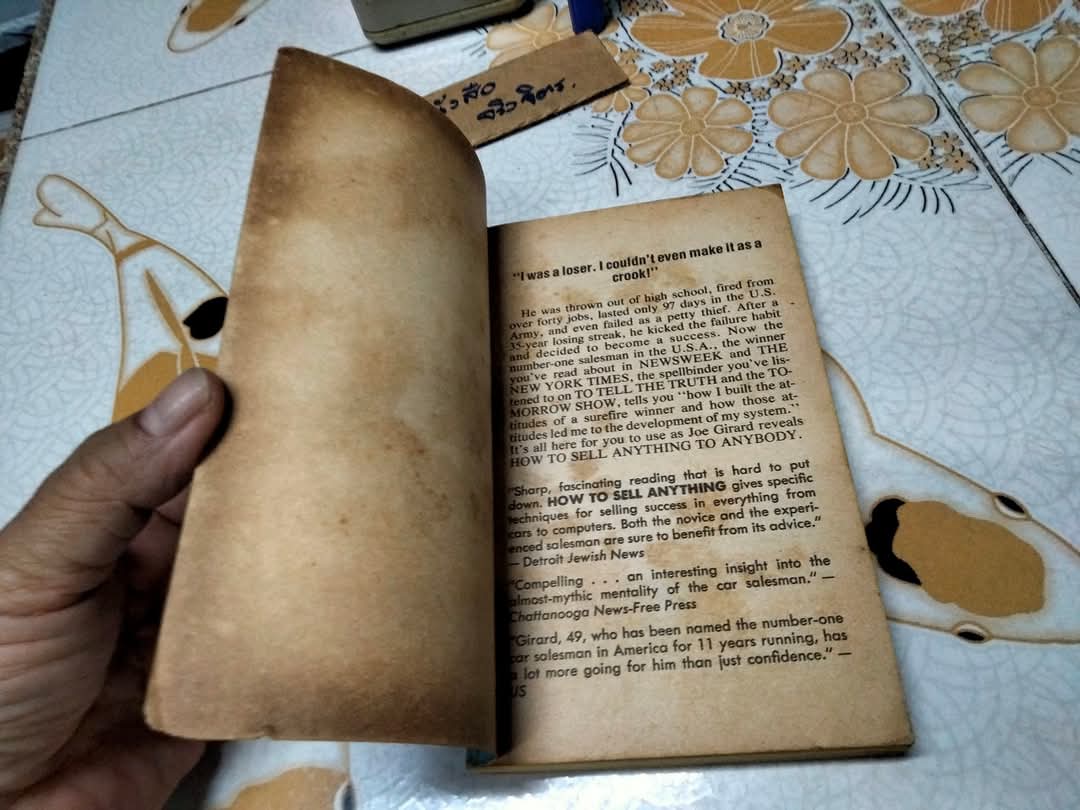 How to sell anything to anybody - Joe Girard (ฉบับภาษาอังกฤษ)