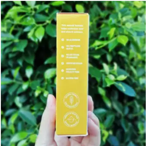 (Pre Order) Schmidt's® Natural Deodorant Sensitive Skin Formula Coconut Pineapple 3.25 oz (92g) ผลิตภัณฑ์ระงับกลิ่นกายจากธรรมชาติ สูตรบำรุงผิวบอบบาง กลิ่นสับปะรดและมะพร้าว