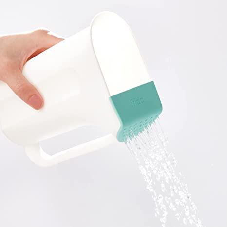 เหยือก ฝักบัวเรนชาวเวอร์ สำหรับการอาบน้ำให้ทารก Control The Flow Rinser (Frida Baby®)