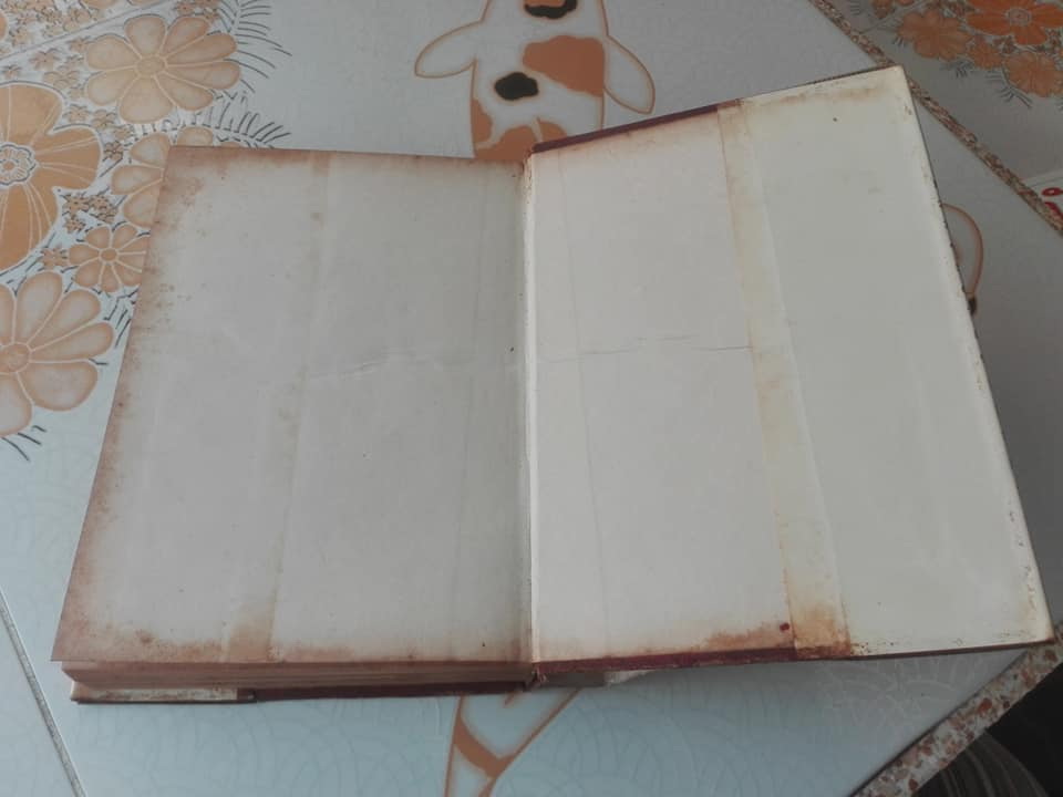 ไม่อยากจะผูด โดย พ.ต.ต.ประชา พูนวิวัฒน์ (รวมเรื่องสั้นจากหลายนักเขียน)