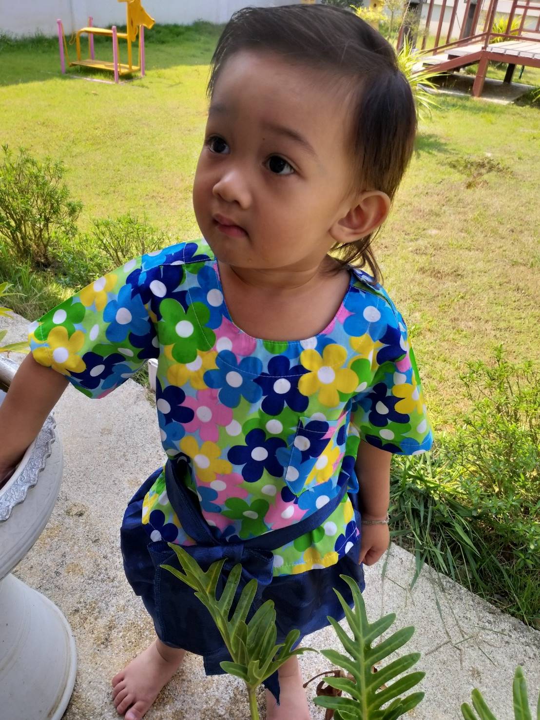 ชุดไทยเด็กชายลายดอก