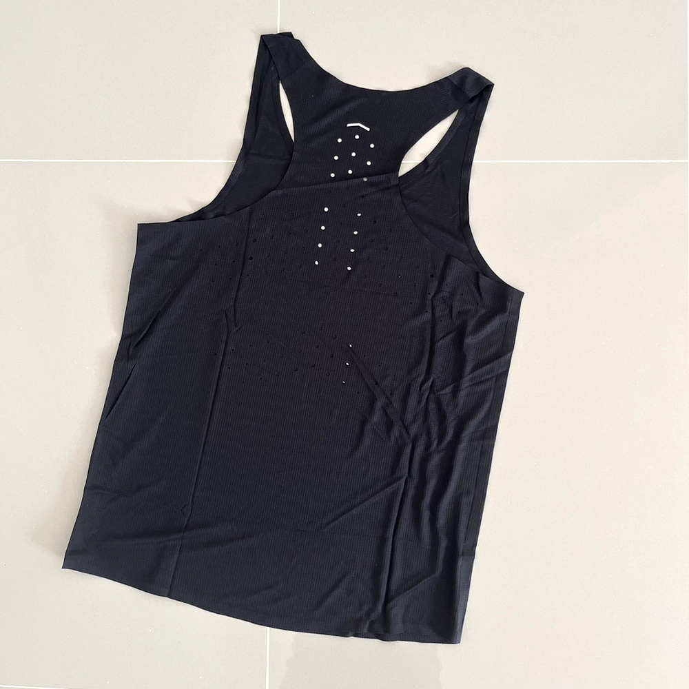 เสื้อกล้ามวิ่ง ชาย หญิง คอกลมน้ำหนักเบา 90 กรัม ใส่สบาย ใยผ้าคุณภาพสูง ไม่อมเหงื่อแห้งเร็ว (S30)