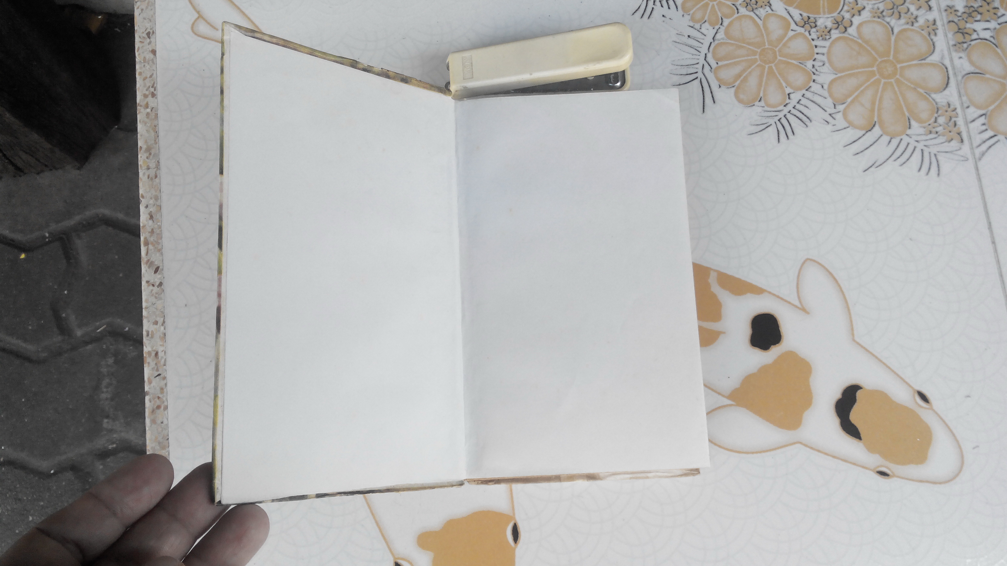 ตำราขนม 3 ชาติ โดย พรเพ็ญ - สนพ.ธรรมบรรณาคาร จัดพิมพ์ ปี 2517 **สินค้าหมด**