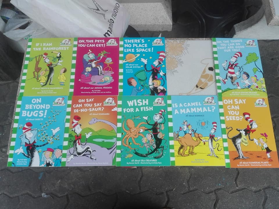 THE CAT IN THE HAT'S LEARNING LIBRARY (20 Books Box set) - Dr.Seuss ** ชุดนี้มีแค่ 19 เล่ม ขาดไป 1 เล่ม **สินค้าหมด**