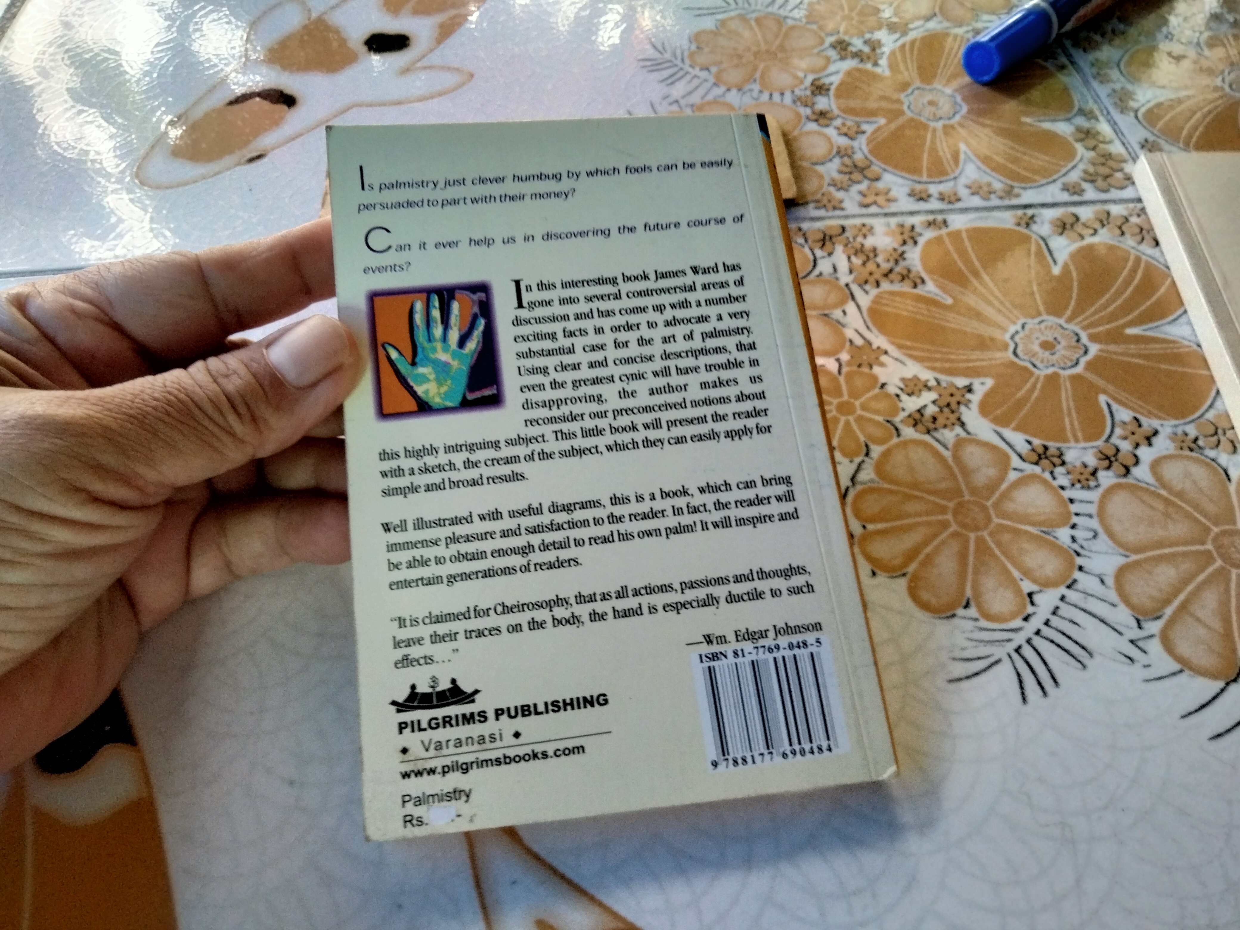 Palmistry Simply Explained - James Ward **สินค้าหมด**