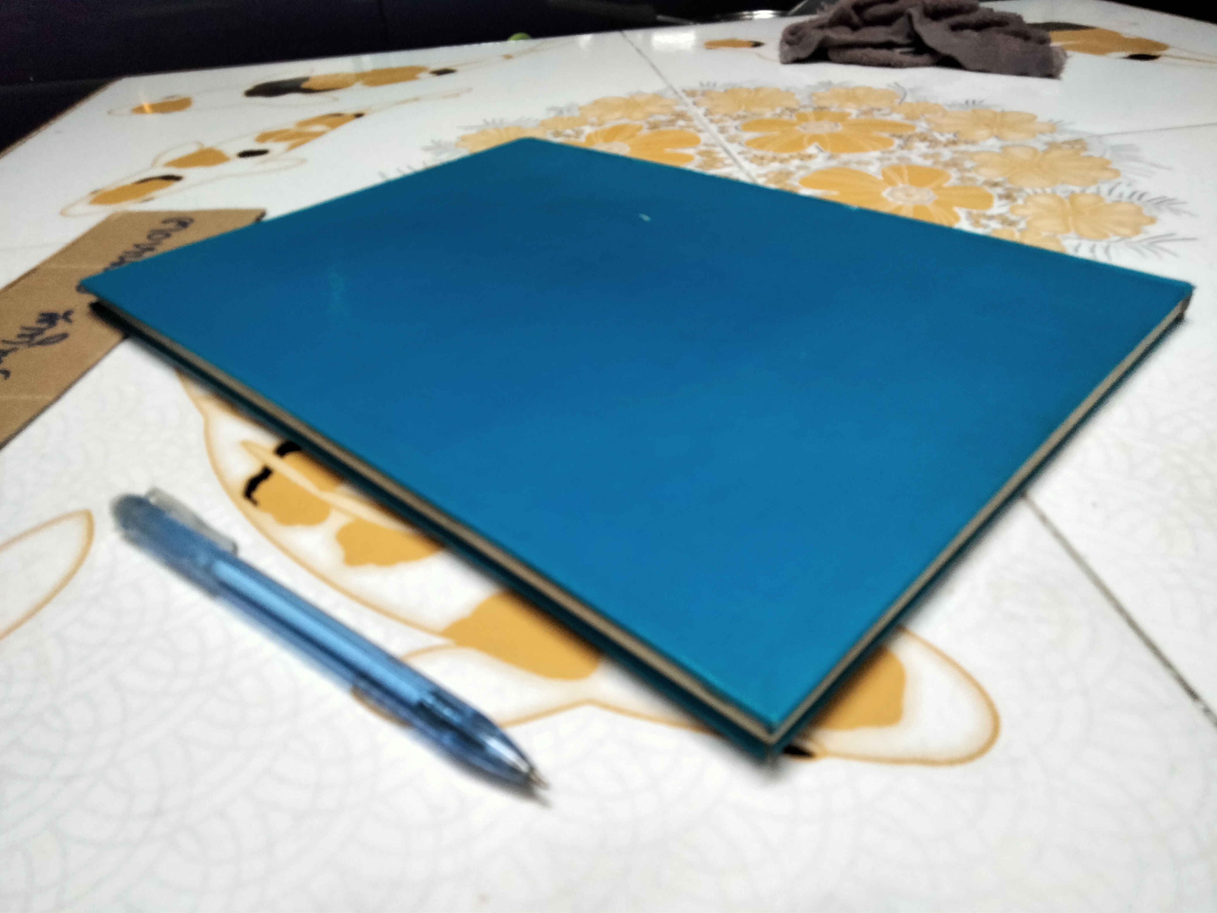 ตำราอาหารว่างของไทย โดยสถาบันอาหารตวงทิพย์ พิมพ์ในหนังสืออนุสรณ์งานพระราชทานเพลิงศพ นางสุเพี้ยน เวชชาชีวะ (29 กรกฎาคม 2533) **สินค้าหมด**