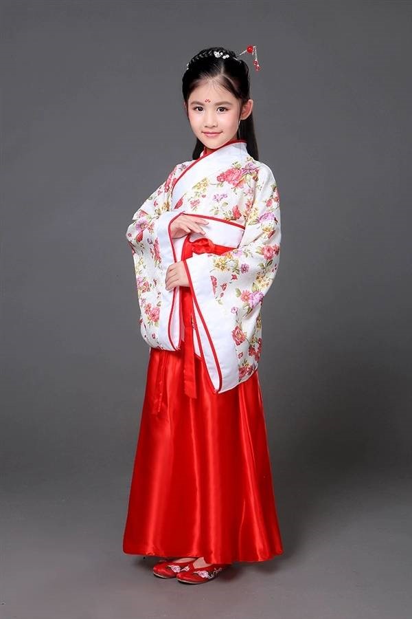 ชุดหญิงจีนโบราณ แต่งลายดอก