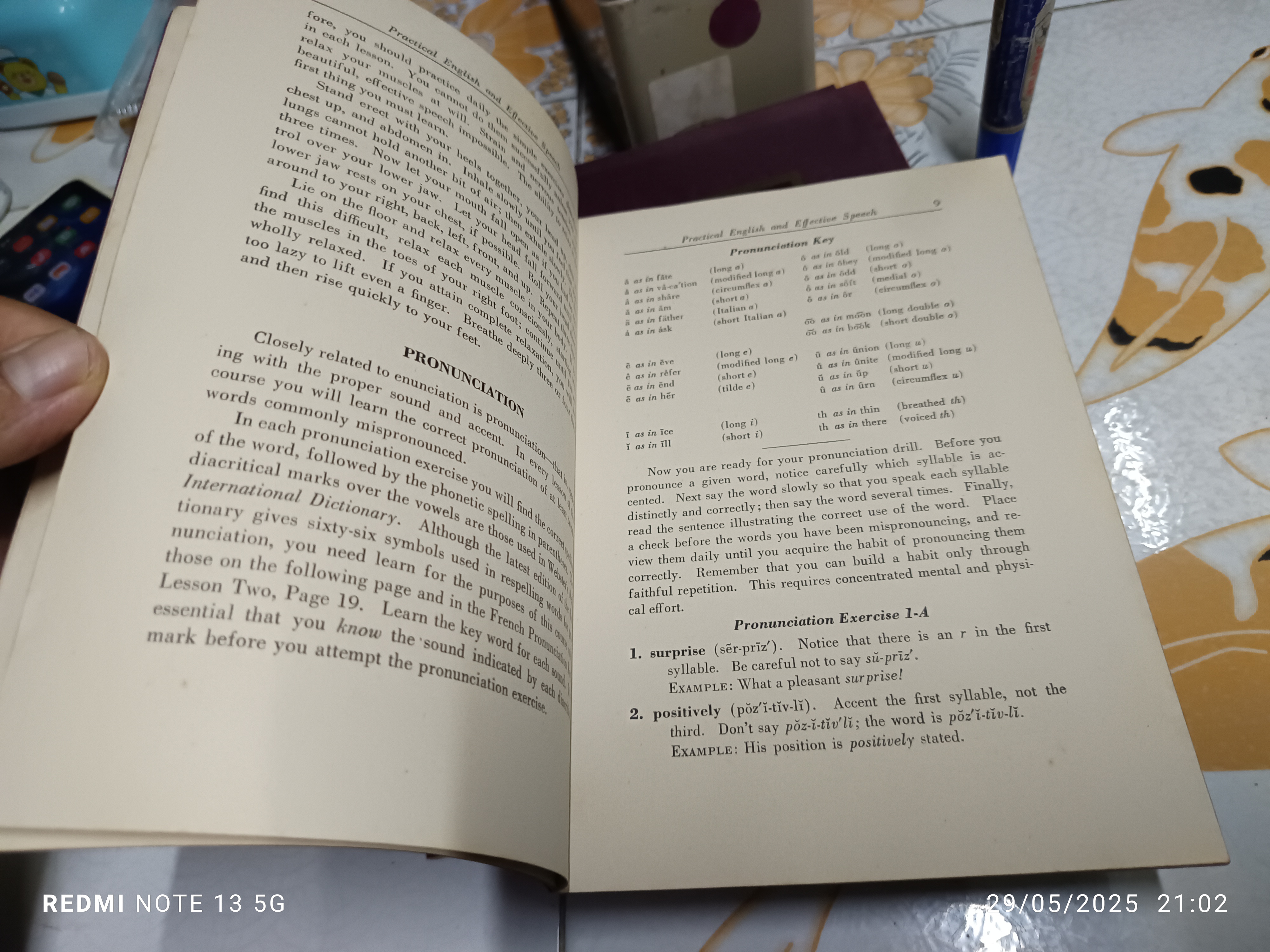 A new self-teaching course in practical English and effective speech (complete, 15-volume set.) Chicago 1936