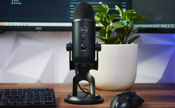 Logitech® Blue Yeti Premium USB Microphone, Black ไมโครโฟน USB รูปแบบ 4 ขั้ว เสียงระดับสตูดิโอ