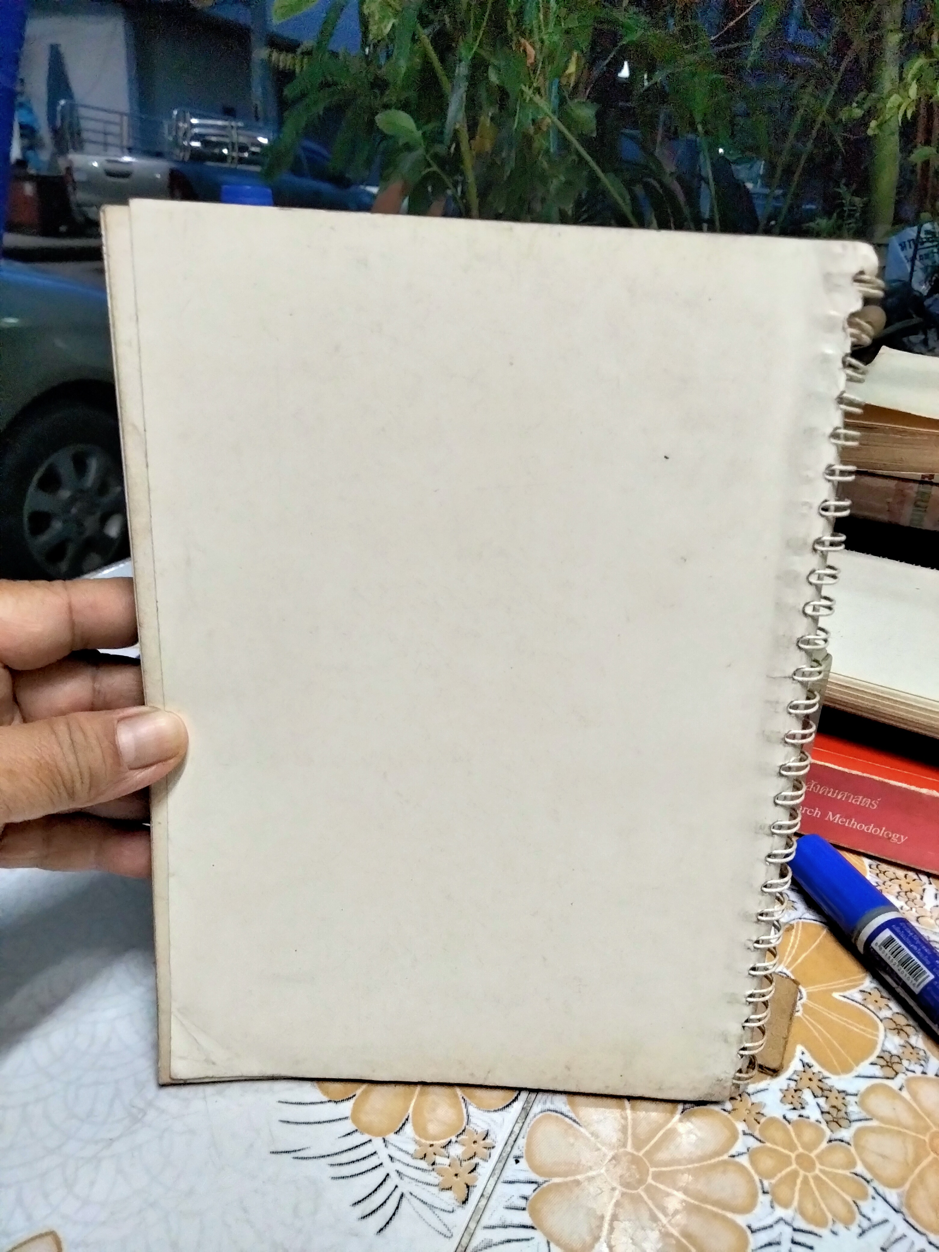 TASTES OF THE WORLD ตำราอาหารนานาชาติ (ฉบับ 2 ภาษา ไทย- อังกฤษ) By the Ladies of the Diplomatic Corps โดย ภริยาคณะทูตานุฑูต **สินค้าหมด**