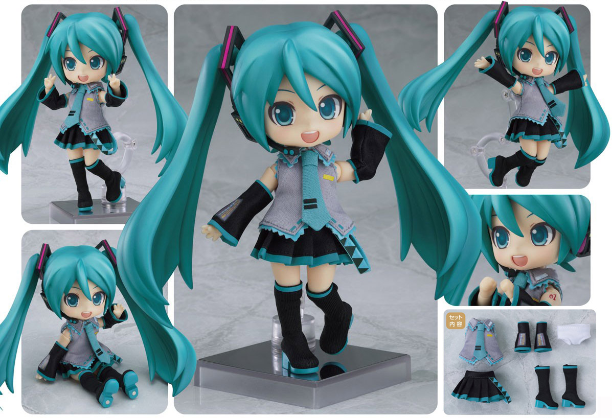 HATSUNE MIKU DOLL