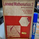 Lomond Mathematics 2 เขียนโดย S. L. Christie, E. H. Gibson และ R. J. Shaw 1968