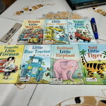 หนังสือชุด " The Ladybird Little Stories Collection " ขายรวม 7 เล่ม