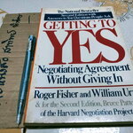 Getting to YES - ROGER FISHER AND WILLIAM URY ฉบับภาษาอังกฤษ