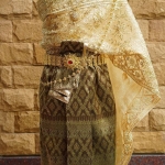 ชุดไทยเด็กหญิง สไบลูกไม้กับผ้าถุง