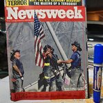 นิตยสาร Newsweek ฉบับเก่าๆ / ฉบับวันที่ 24 September 2001 ปก New York firefighters raise a flag at the ruins of the World Trade Center