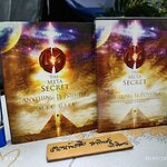 The Meta Secret: Anything Is Possible Mel Gill (ฉบับภาษาอังกฤษ) 1 Book + 1 DVD