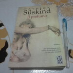 l profumo (Italian) Paperback นิยายเรื่อง น้ำหอม ฉบับภาษาอิตาลี