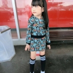 set เสื้อฮู๊ดกับกระโปรงลายแมว สำหรับเด็ก