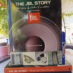 The JBL Story, book 60 𝚈𝚎𝚊𝚛𝚜 𝙾𝚏 𝙰𝚞𝚍𝚒𝚘 𝙸𝚗𝚗𝚘𝚟𝚊𝚝𝚒𝚘𝚗- 𝘉𝘺.𝘑&