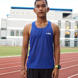 เสื้อกล้ามวิ่ง เสื้อกล้ามออกกำลังกายน้ำหนัก 61 กรัมรูระบายอากาศทั้งตัว เบา แห้งเร็ว (S27)