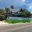 ขายที่ดินติดทะเลหาดวงจันทร์ พร้อมรีสอร์ท 2ไร่50ล้านบาท รวมภาษีรวมโอน ได้กิจการรีสอร์ทติดทะเล บ้านหลังใหญ่ติดทะเล1หลัง บ้านบังกะโล6หลัง จำนวน12ห้อง และ ห้องแถวชั้นเดียว6ห้อง ตึกลอบบี้ร้านอาหาร1หลัง