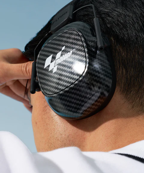 ที่ครอบหูลดเสียง สีดำ แบบคาดศรีษะ MotoGP Racing Pro Earmuff For Adults, Black (ALPINE®)