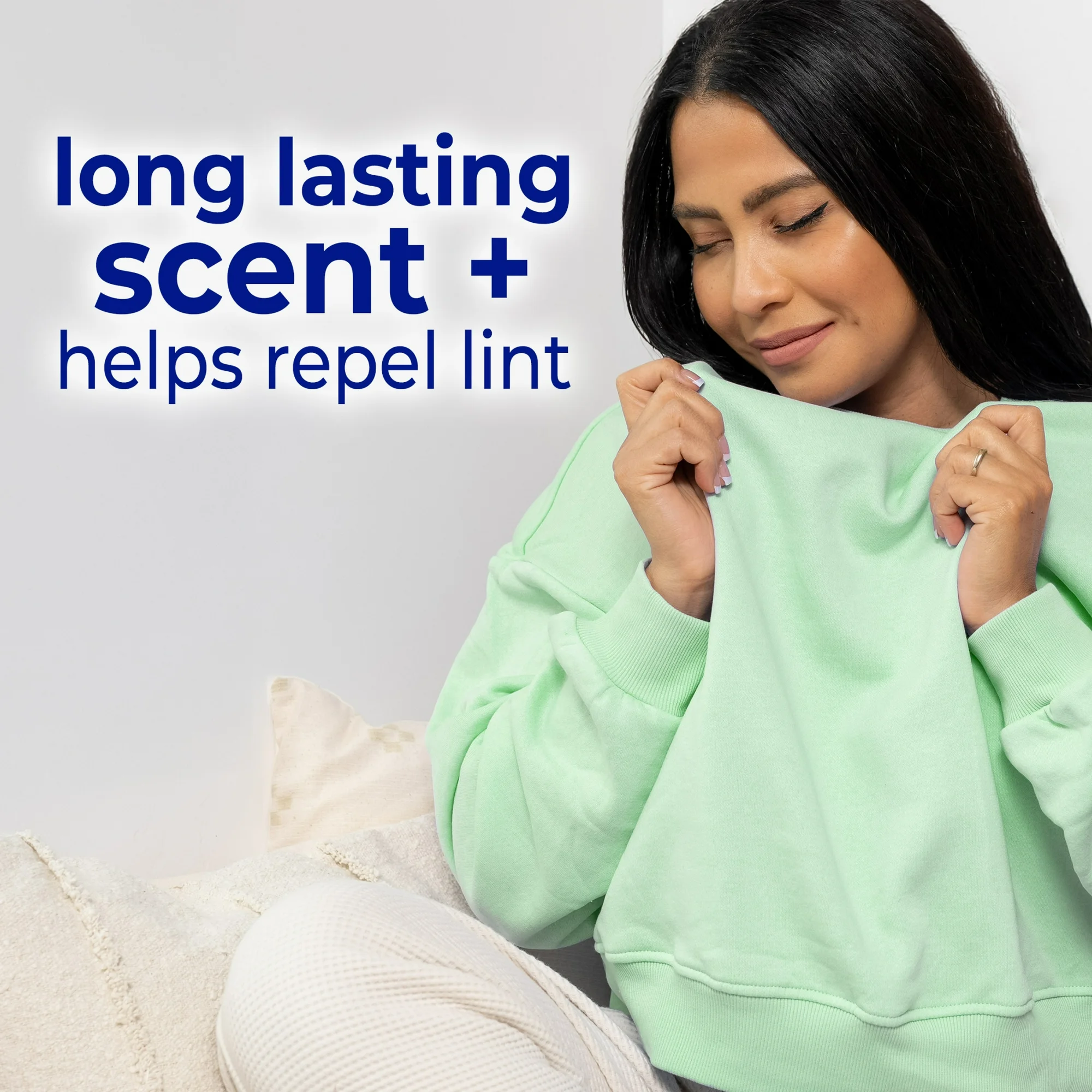 Snuggle® Fabric Softener Dryer Sheets Super Fresh Original 200 Sheets แผ่นอบผ้า กลิ่นออริจินอล